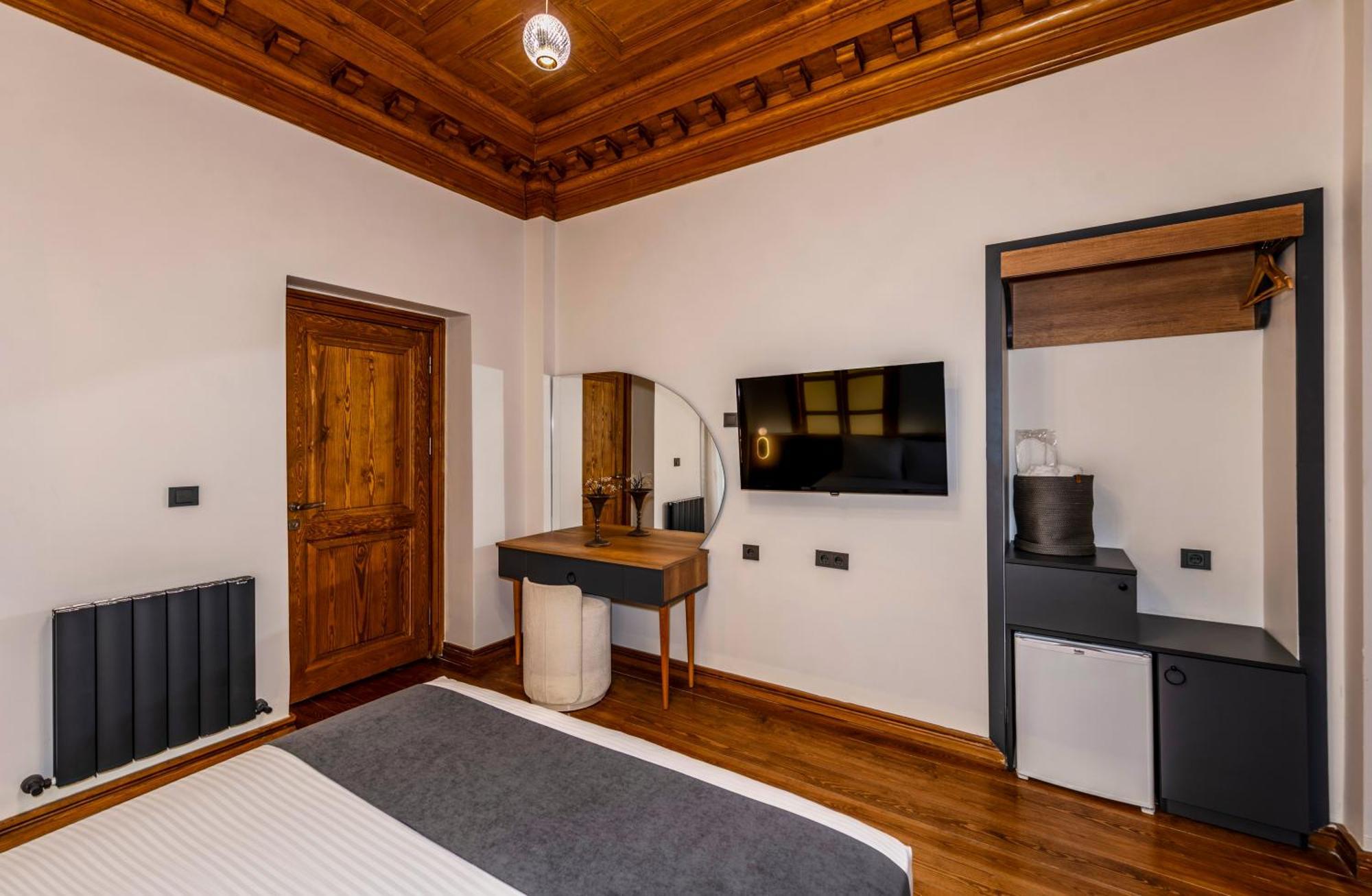 Elmira Pera Hotel & Spa - Special Class Istanbul Exterior photo