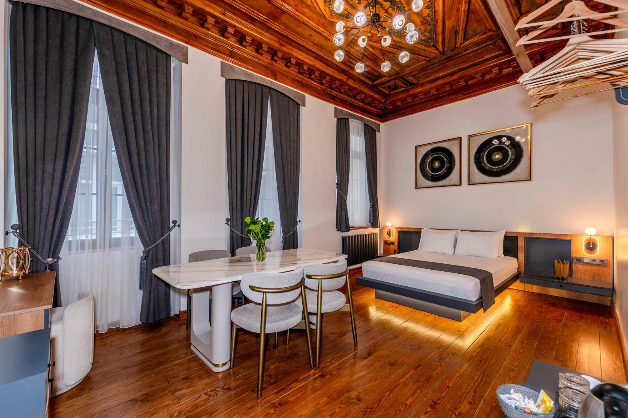 Elmira Pera Hotel & Spa - Special Class Istanbul Exterior photo