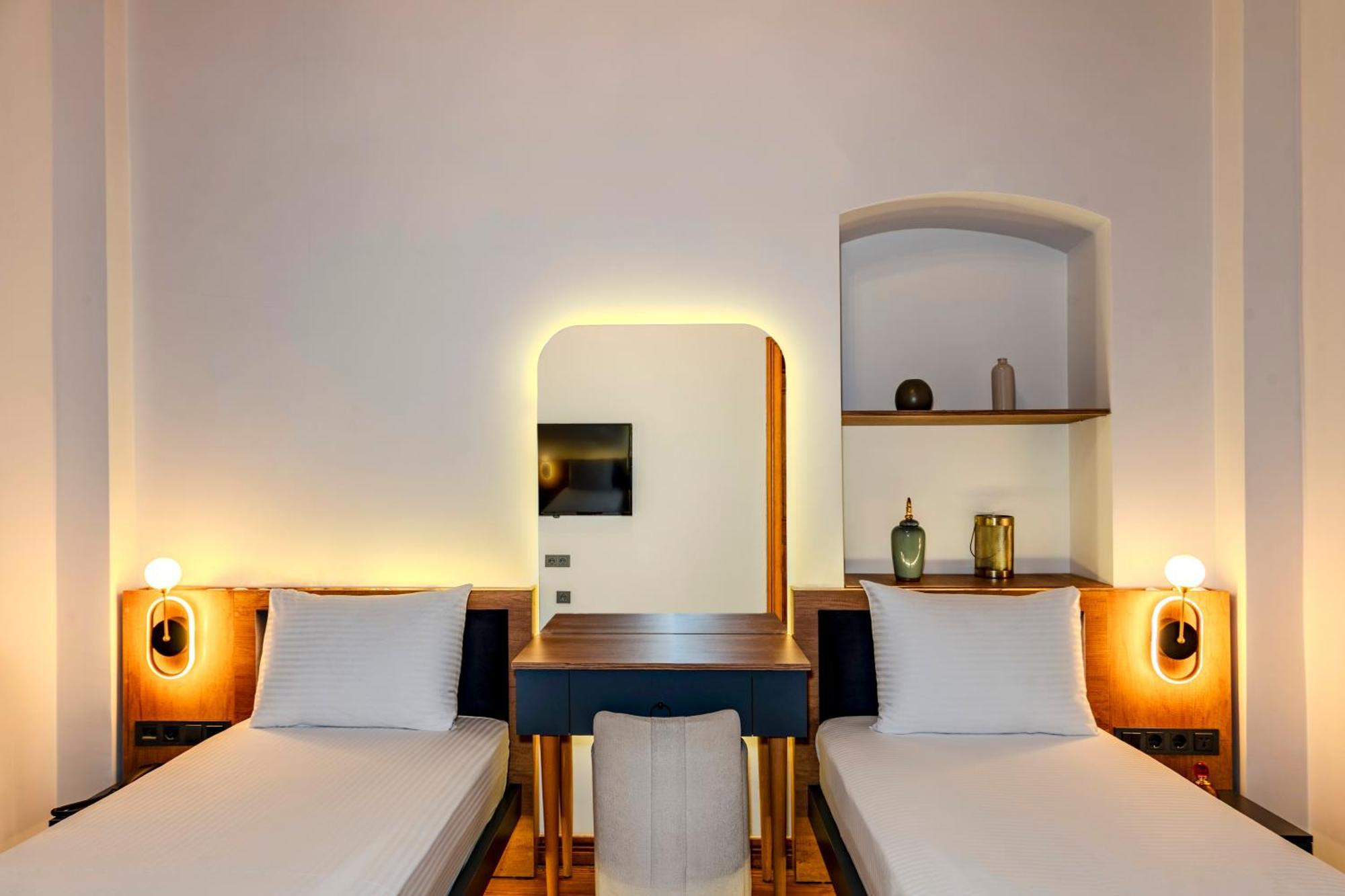 Elmira Pera Hotel & Spa - Special Class Istanbul Exterior photo