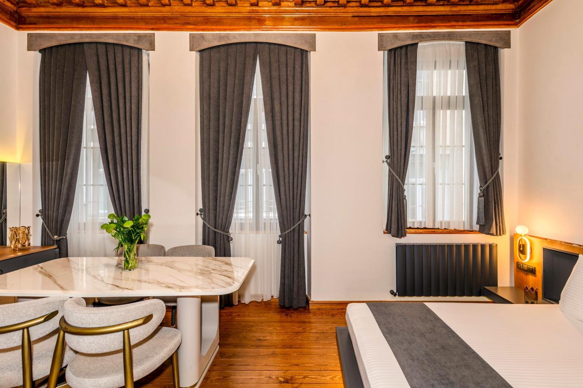 Elmira Pera Hotel & Spa - Special Class Istanbul Exterior photo
